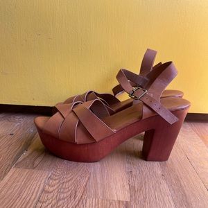 ROOLEE The Lain Platforms